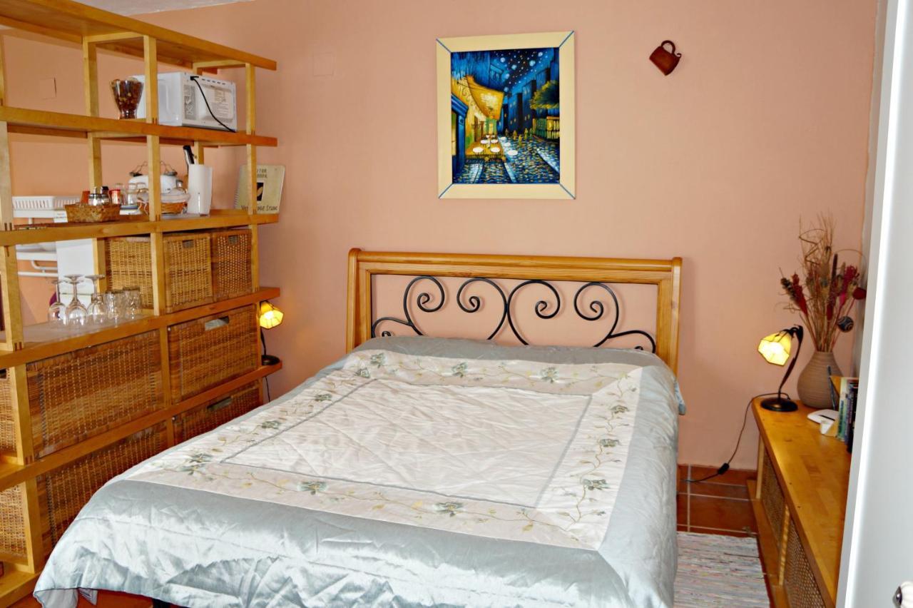 Vine Ridge Studio And Apartment Comares Ngoại thất bức ảnh